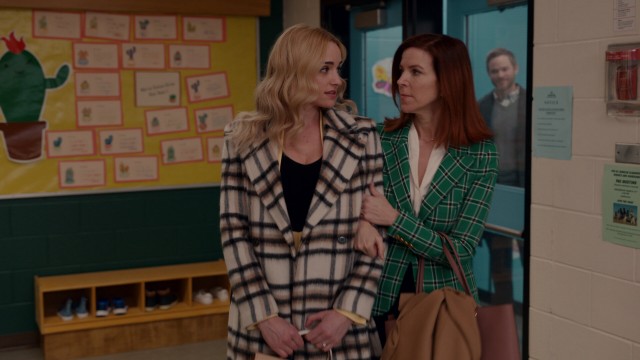 Click to watch 'Kill Gil' (popup) Ginny and Georgia